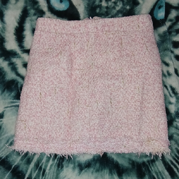 boutique Dresses & Skirts - Chic Pink Tweed Mini Skirt Nwot